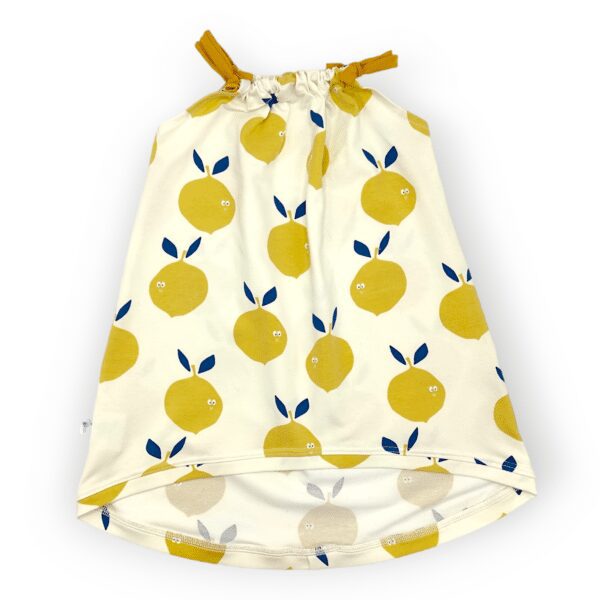 robe à bretelles écrue et jaune avec des citrons