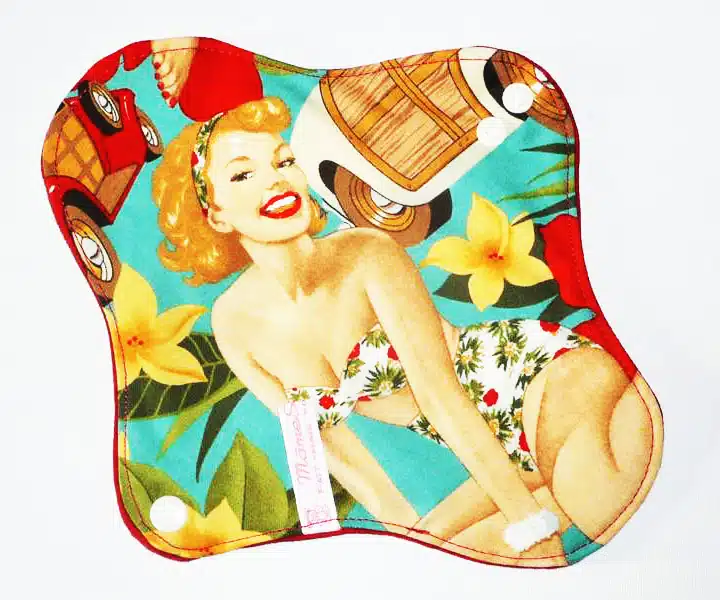 Serviette hygiénique lavable flux moyens - PIN-UP HAWAIENNE (M) - Zéro déchet - shl - serviette périodique
