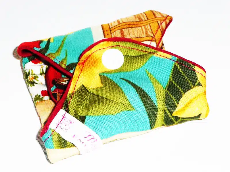Serviette hygiénique lavable flux moyens - PIN-UP HAWAIENNE (M) - Zéro déchet - shl - serviette périodique