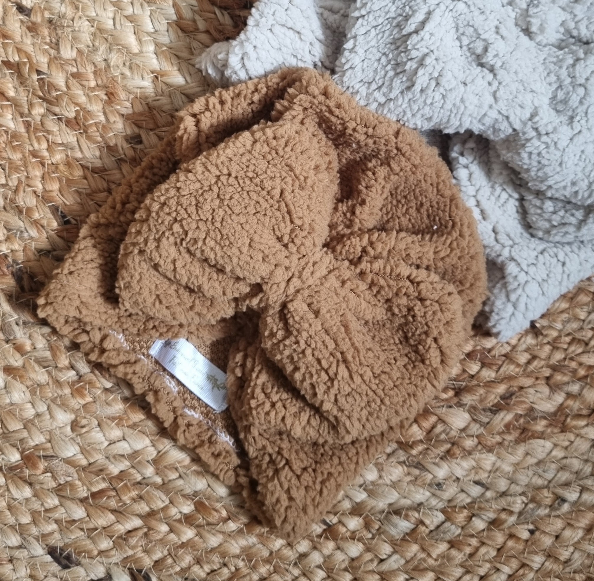 Bonnet ourson grosse laine 1 à 4 ans, couleur au choix