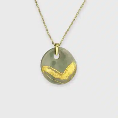 Collier medaillon pour femme vert celadon createur france