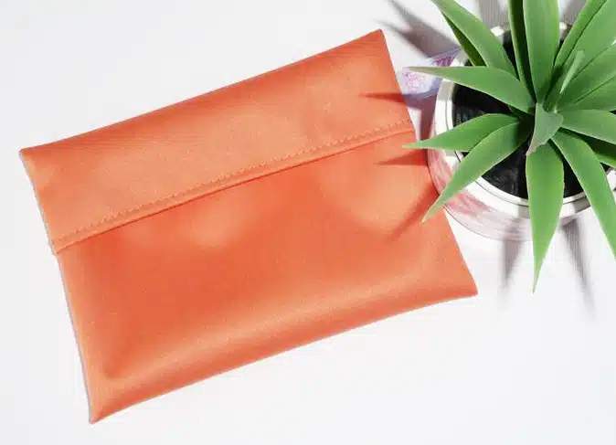 Pochette imperméable lavable et réutilisable ORANGINA