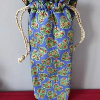 Cadeau Noël fait main porte bouteilles motifs "coeur bleu"