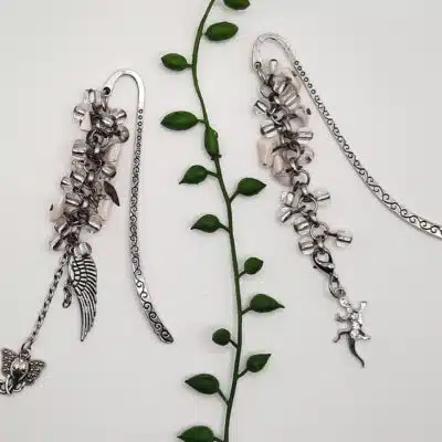 Marque-pages "Niagara", Cascade de perles et breloques