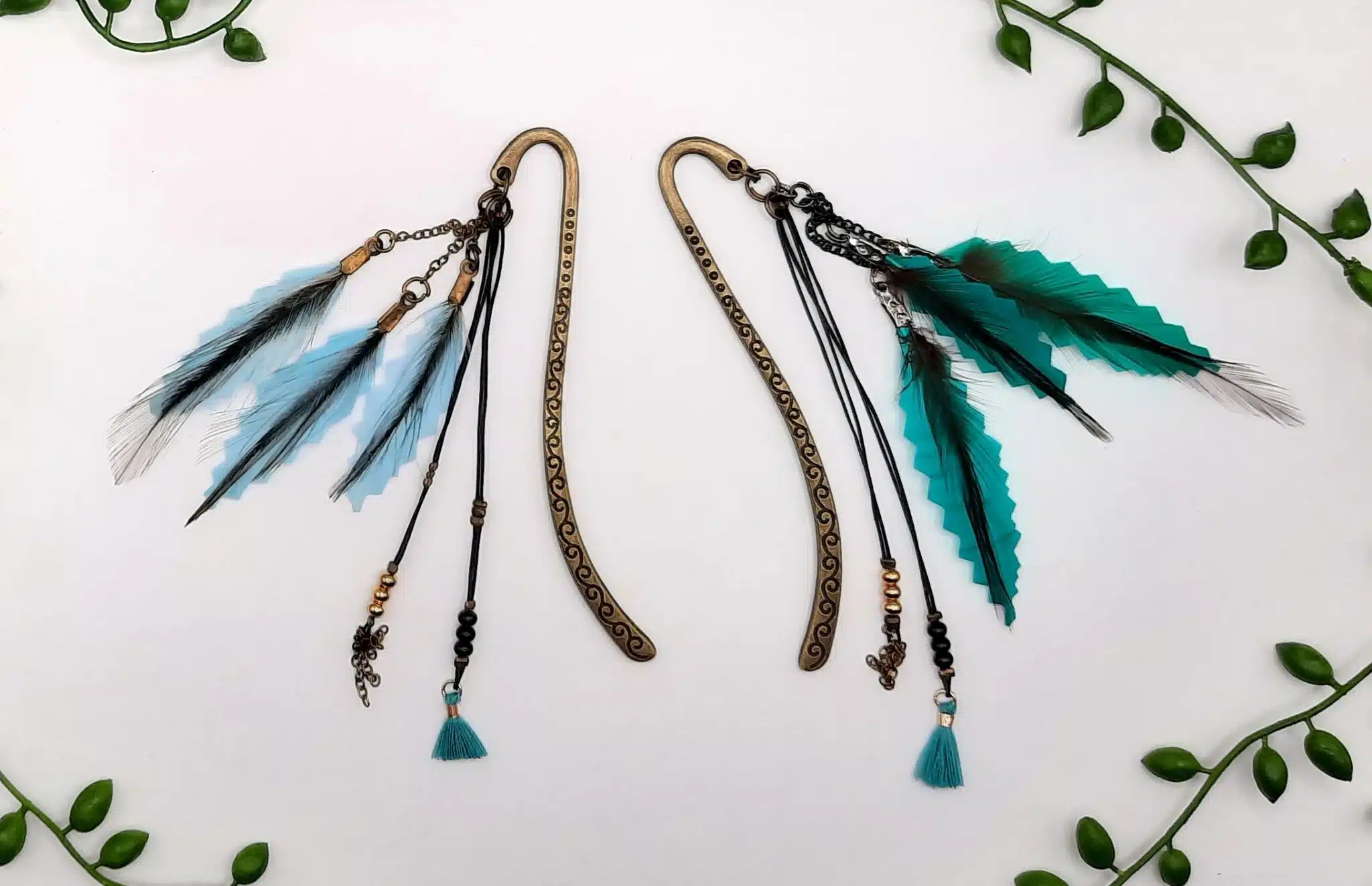 Marque-pages "Plumes au Vent" et pompons