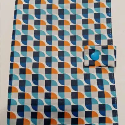 Protège carnet de santé imperméable motifs vintage bleus et orange