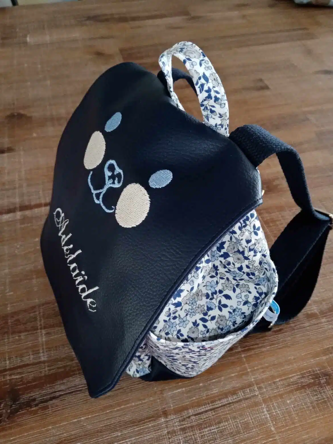 Sac à dos crèche/maternelle Fleurs bleues – Image 4