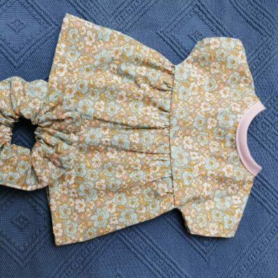 ROBE POUR POUPEE
