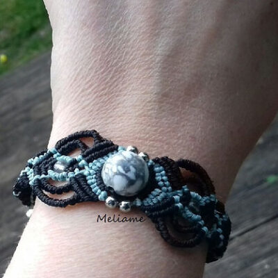 bracelet micromacrame Albertina avec perles naturelles howlite cristal de roche