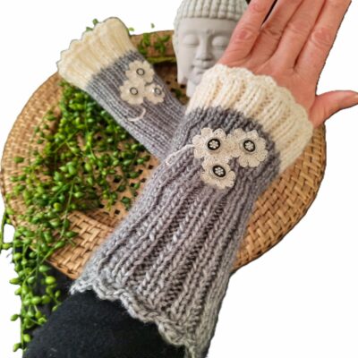 Manchettes "douceur", chauffe poignet, laine et broderie fleurs