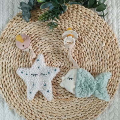 Doudou attache tétine mer