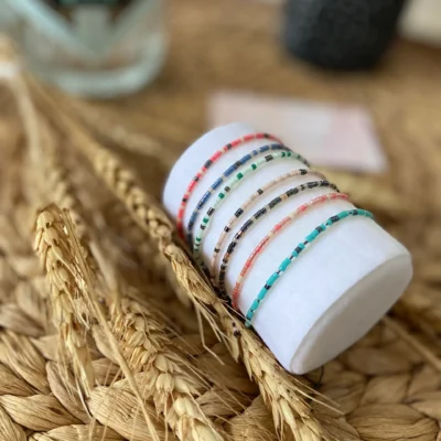 Bracelet codé en morse.
