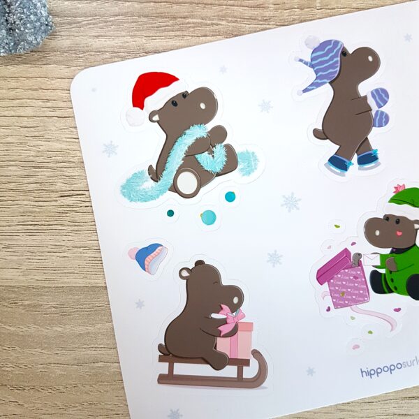 stickers hippopotame le noel de Potam Hippopo sur le trone