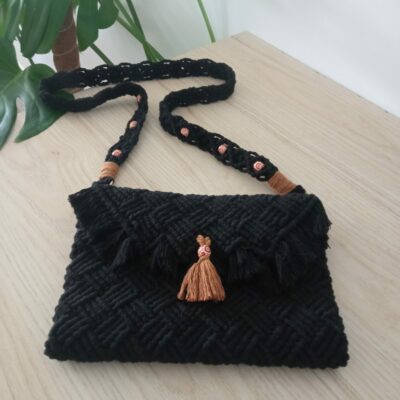 Sac noir et camel macramé