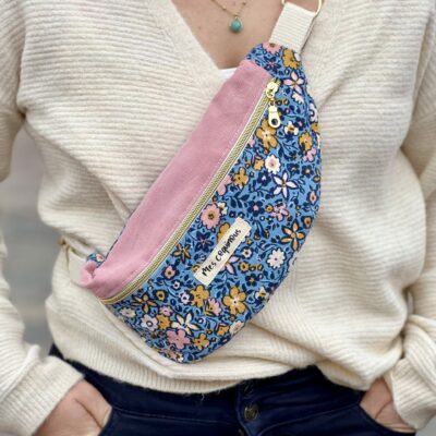 Sac banane en velours - fleurs bleues et rose