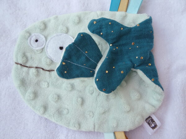 doudou plat poisson celadon