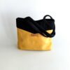 sac à main noir et jaune