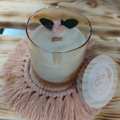 Bougie parfumée coulée à la main