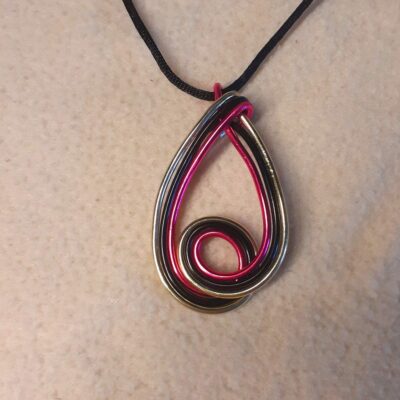 coller tricolore goutte
