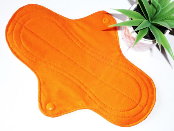 Serviette hygiénique lavable UTERUS RETRO (L : Flux moyens à forts) - Zéro déchet - Serviette périodique ado fille - femme