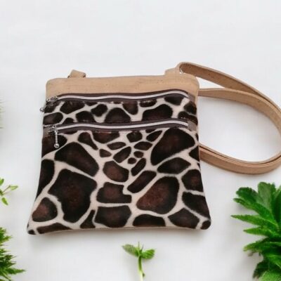 Pochette triple zip en liège et fausse fourrure imitation girafe