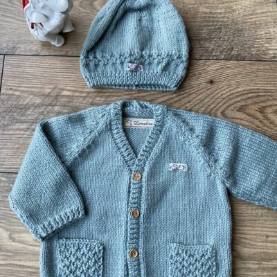 cardigan et bonnet bébé bleu amande