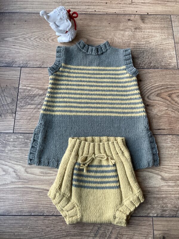 robe bébé kaki rayé jaune et sa culotte cache couche