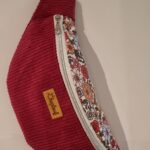 Sac banane velours côtelé cerise et fleurs