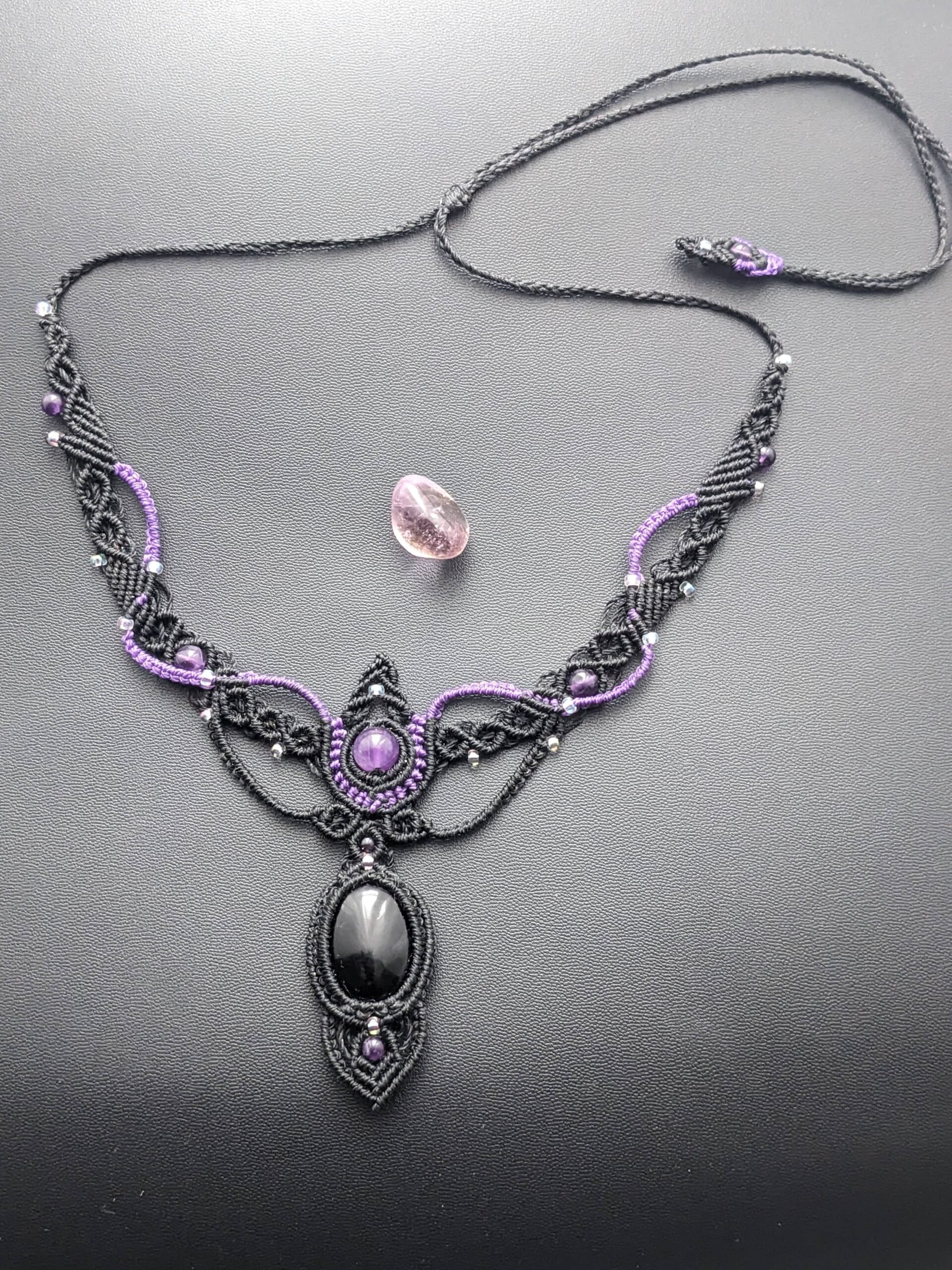Collier macramé Onyx Noir Et Améthyste / Bijou Créateur Unique – Image 2