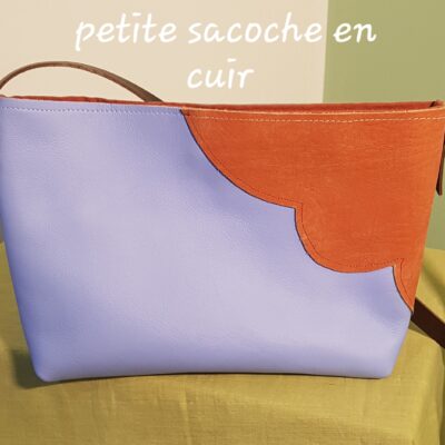 Petite sacoche cuir bleu "nuage"