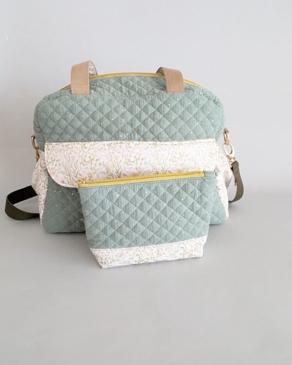 sac et trousse assortie en tissu vert