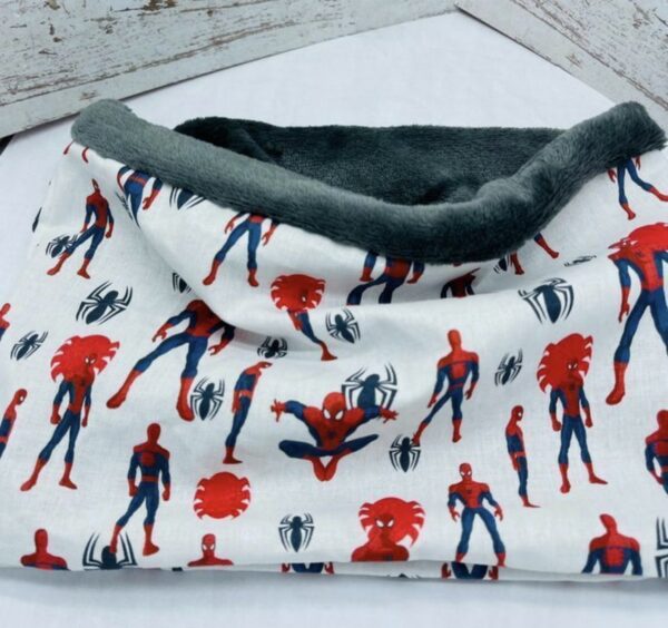 snood garcon motifs Spiderman Marvel Avengers doublure polaire ou coton