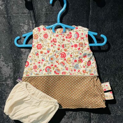 robe réversible fleurs vintage et petit pois 3 mois