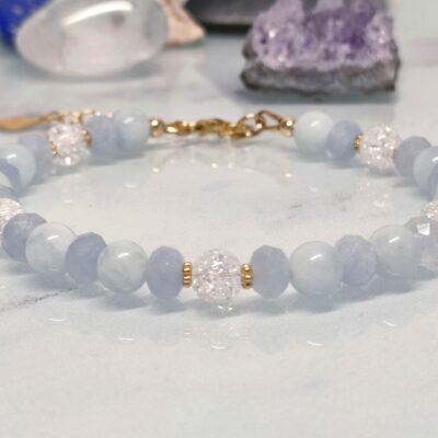 Bracelet en perles d' aigue marine et cristal de roche craquelé - Bijou fantaisie Gold filled - cadeau Anniversaire fait main