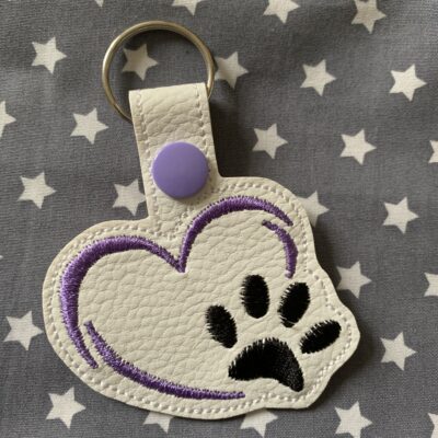 porte clés patte de chien
