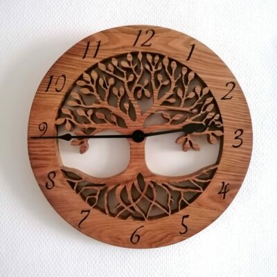 Horloge murale arbre de vie en mélèze massif, fait main.
