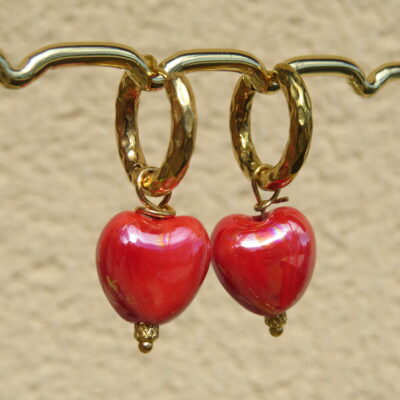 Boucles d'oreilles cœur rouge et boucles d'oreilles martelée