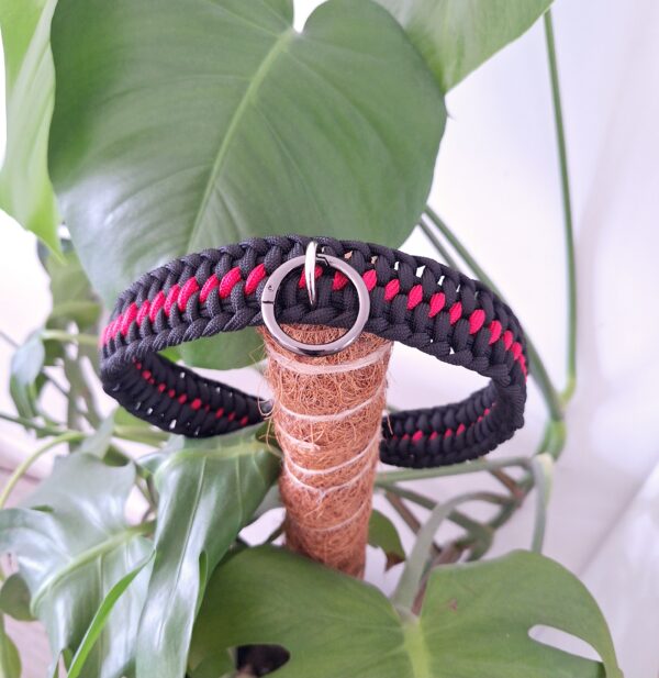 collier paracorde noir/rouge