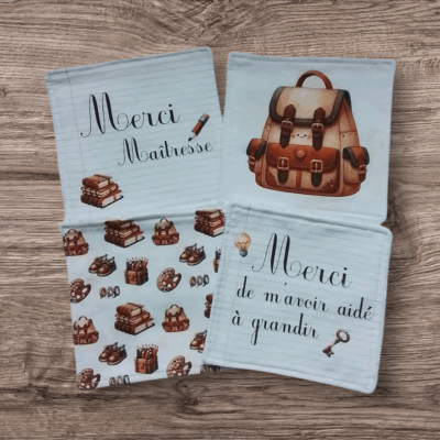 Lot 4 lingettes démaquillantes personnalisées maîtresse – Cadeau fin d’année scolaire