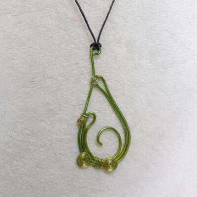 pendentif goutte nature