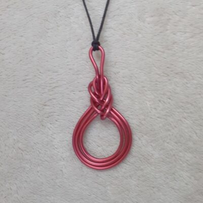 petit pendentif goutte