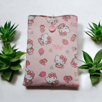 Pochette protège-livre Hello Kitty – Fait main et molletonnée