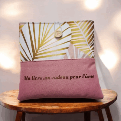 Protège-liseuse molletonné – “Un livre, un cadeau pour l’âme”
