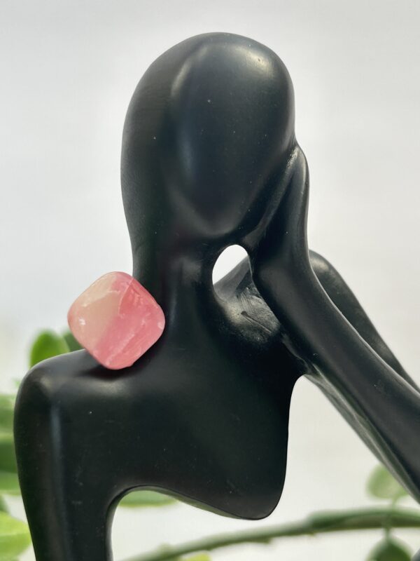 Boucles d’oreilles en pâte polymère « Les petits carrés » roses – Image 2
