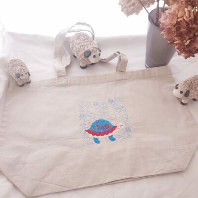 Sac cabas brodé fait main-coton- création artisanale