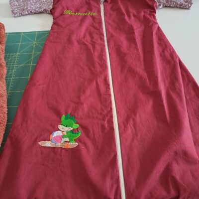 Gigoteuse bébé , brodée, doublée et personnalisable
