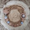 attache tétine perles motifs
