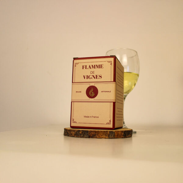 coffret de bougie parfumée artisanale faite main Flamme de Vignes avec verre de vin