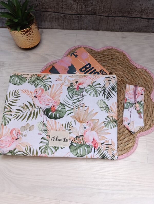 pochette livre flamant rose