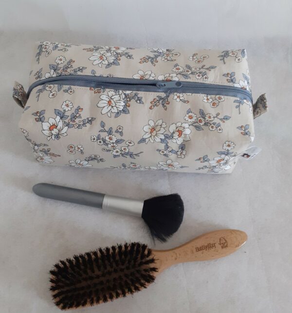 trousse de toilette